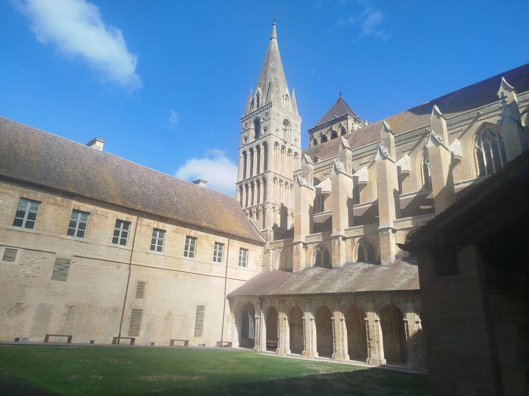 Cathédrale de Saint Pierre sur Dives